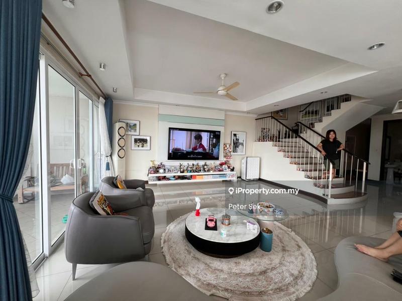 Condominium for Sale in Flora Murni by Peter Sek - Living Room - iProperty.com.my