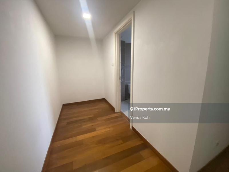 Rumah Berkembar untuk Dijual di Bandar Sungai Long, Selangor oleh Venus Koh - iProperty.com.my
