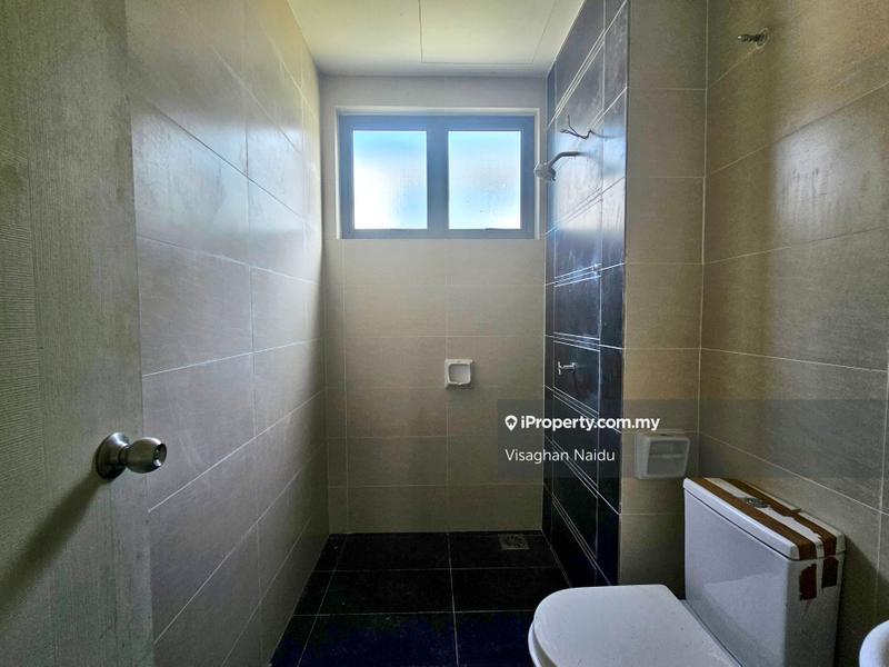Rumah Teres 2.5-Tingkat untuk Dijual di Taman Tasik Residensi (Lake Club Parkhome), Rawang oleh Visaghan Naidu - iProperty.com.my