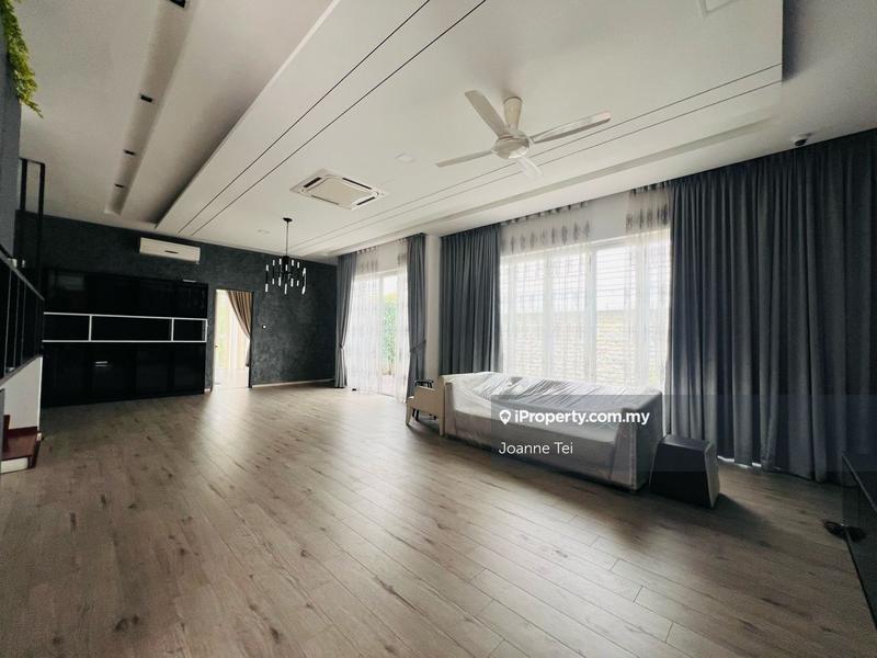 Bungalow House for Sale in Lakefront Villa, Cyberjaya by Joanne Tei - iProperty.com.my