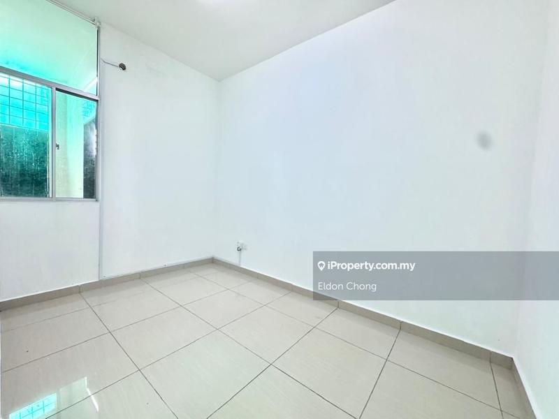 Rumah Berangkai 3 Tingkat untuk Dijual di Taman Bangi Avenue, Bangi oleh Eldon Chong - iProperty.com.my