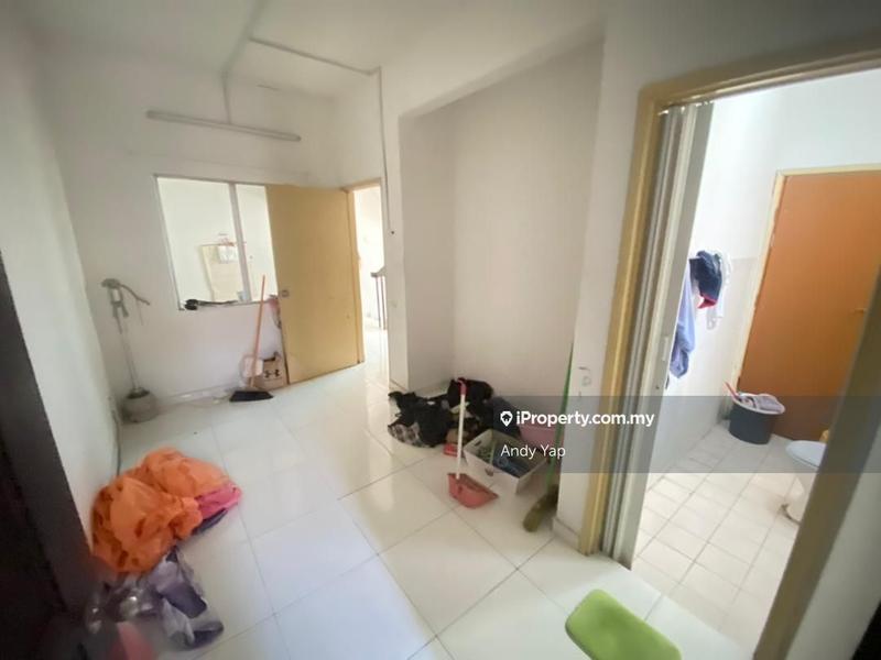 Rumah Teres 2.5-Tingkat untuk Dijual di Bandar Country Homes, Rawang oleh Andy Yap - iProperty.com.my