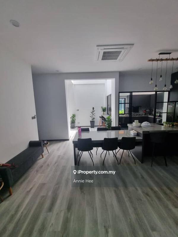 Bungalow House untuk Dijual di Taman Putra Pogun 3 Storey Link Bungalow House, Kota Kinabalu oleh Annie Hee - iProperty.com.my