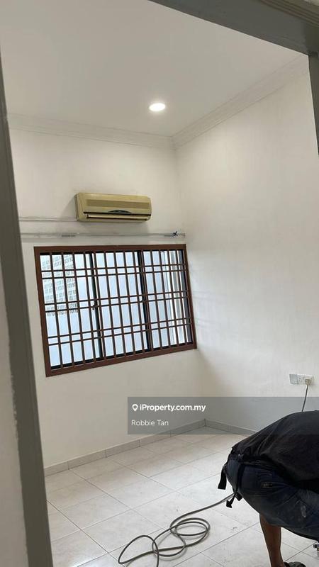 Rumah Berangkai 1 Tingkat untuk Dijual di Taman Sentosa, Johor Bahru oleh Robbie Tan - iProperty.com.my