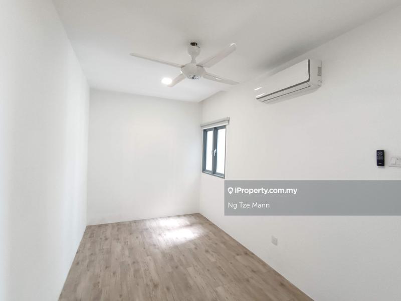 Condominium for Sale in Lakefront Residence by Ng Tze Mann - iProperty.com.my