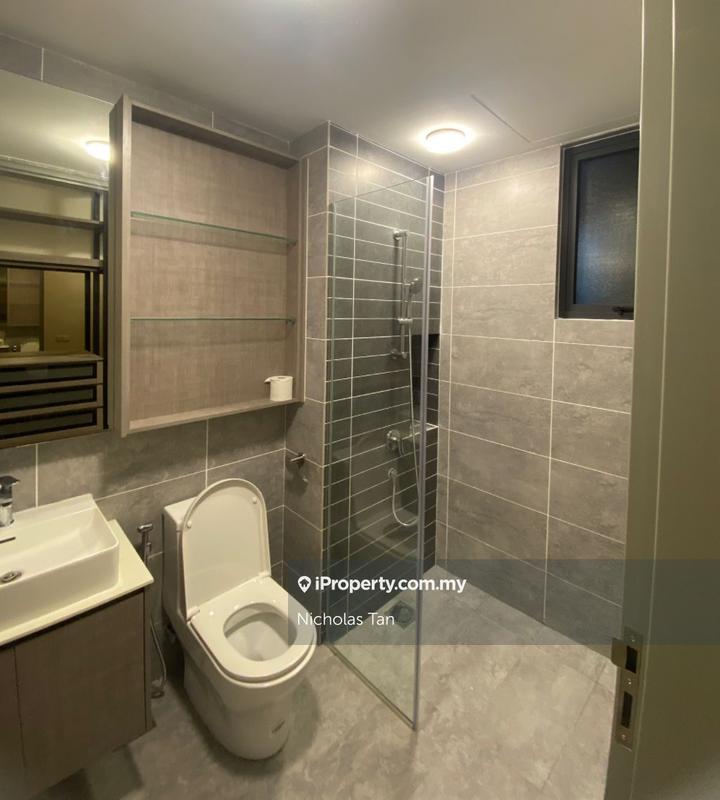 Service Residence for Sale in Millerz Square by Nicholas Tan - Master bedroom bathroom - iProperty.com.my