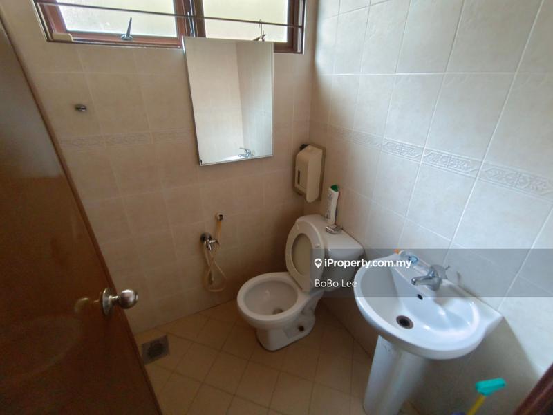 Bungalow House for Sale in Taman Overseas Union (Taman Oug), Jalan Klang Lama (Old Klang Road) by BoBo Lee - iProperty.com.my