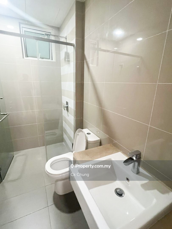 Condominium untuk Dijual di Legend Heights oleh Ck Chung - iProperty.com.my