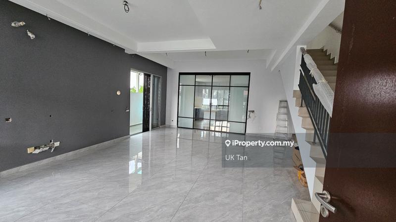Rumah Teres untuk Dijual di qi6mk, Telok Panglima Garang oleh UK Tan - iProperty.com.my