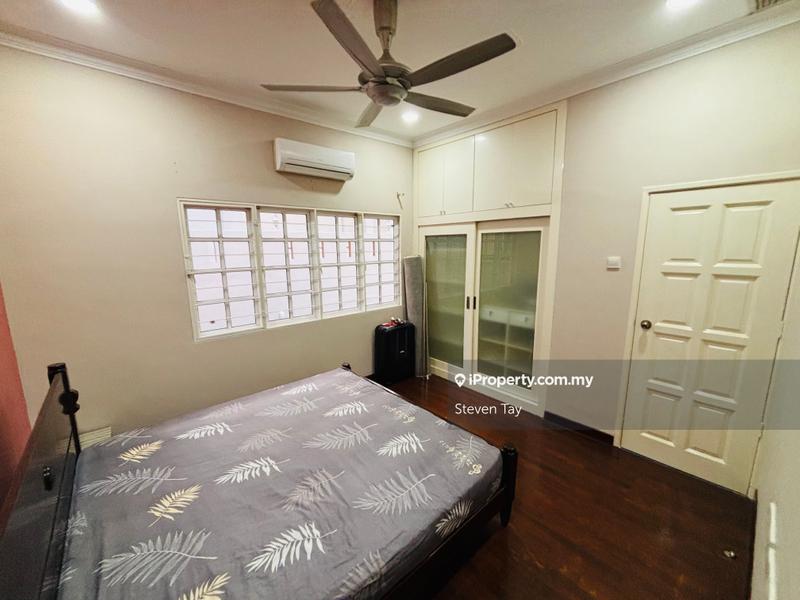 Rumah Berkembar untuk Dijual di Bandar Puteri Puchong, Puchong oleh Steven Tay - iProperty.com.my