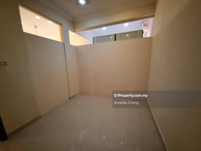 Rumah Berangkai 2 Tingkat untuk Dijual di Safa, Desa Parkcity, Kepong oleh Amanda Chong - iProperty.com.my