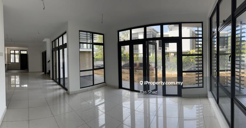 Rumah Teres 2-Tingkat untuk Dijual di Laman Glenmarie, Shah Alam oleh Ras Shaz - iProperty.com.my
