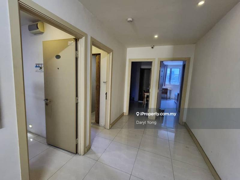 For Rent - VALUE DEAL: 4 Storey Corner lot Hotel for RENT