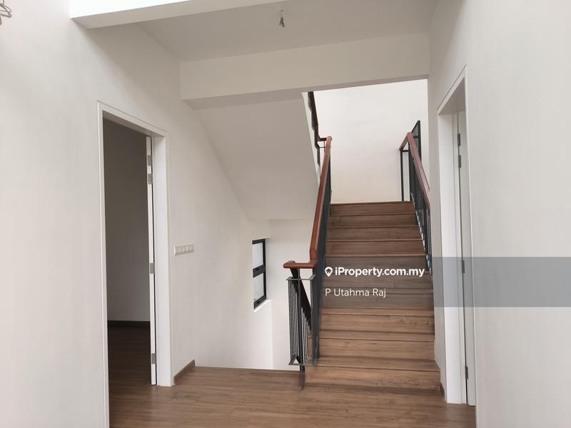 3-storey Terraced House for Sale in Telok Panglima Garang, Selangor by P Utahma Raj - iProperty.com.my
