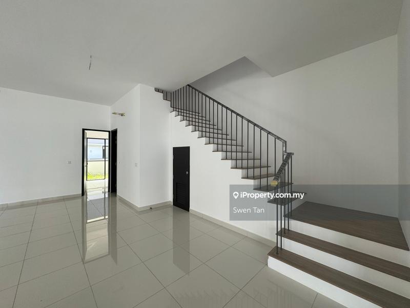 Rumah Berangkai 2 Tingkat untuk Dijual di Telok Panglima Garang, Selangor oleh Swen Tan - iProperty.com.my