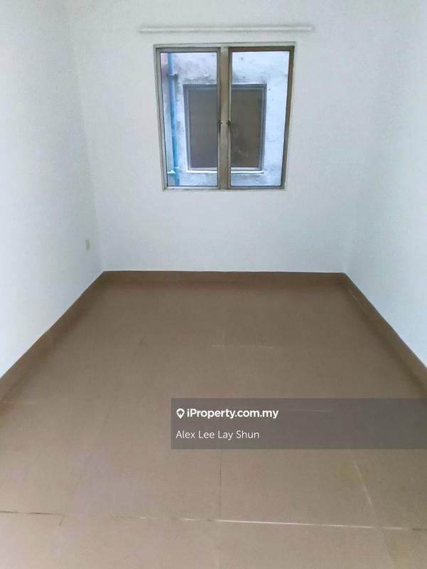 For Sale - Flora Damansara Apartment