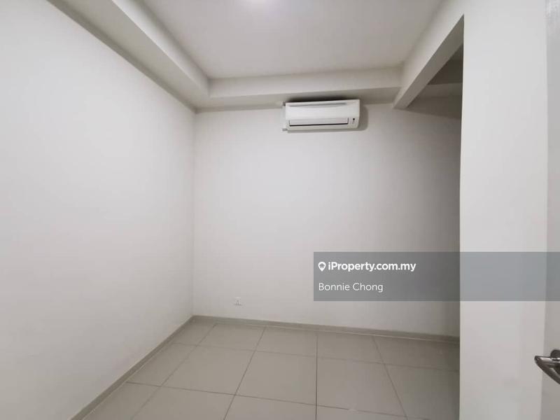 Service Residence for Sale in Centrestage Designer Suite by Bonnie Chong - iProperty.com.my