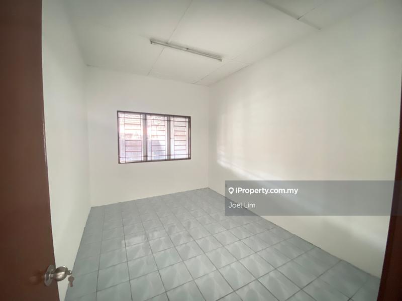 1-storey Terraced House for Sale in Kampung Perepat, Kapar by Joel Lim - iProperty.com.my