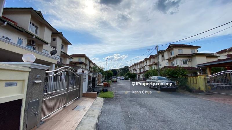 Rumah Berangkai 2.5 Tingkat untuk Dijual di Eminence, Equine, Bdr Putra Permai, Seri Kembangan oleh Xann Chua - iProperty.com.my
