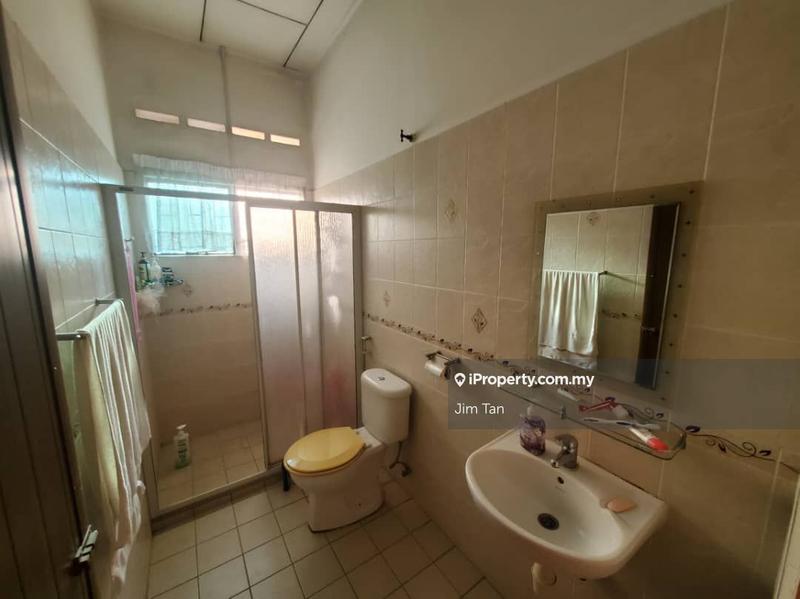 Bungalow House for Sale in Taman Sri Sentosa, Jalan Klang Lama (Old Klang Road) by Jim Tan - iProperty.com.my