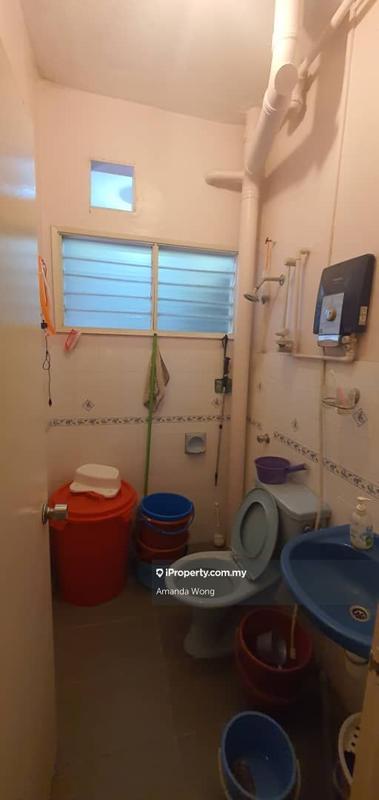 Pangsapuri untuk Dijual di Pangsapuri Waja oleh Amanda Wong - iProperty.com.my