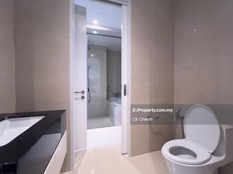 Kediaman Servis untuk Disewa di Pavilion Ceylon Hill oleh CK Cheah - Bathroom - iProperty.com.my
