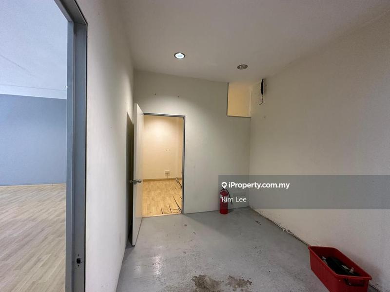 Shop for Sale in Bt11 Cheras, Balakong by Kim Lee - iProperty.com.my