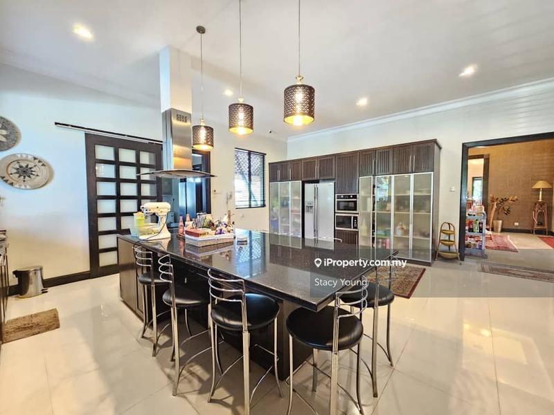 Bungalow House for Sale in Country Heights, Kajang by Stacy Young - iProperty.com.my