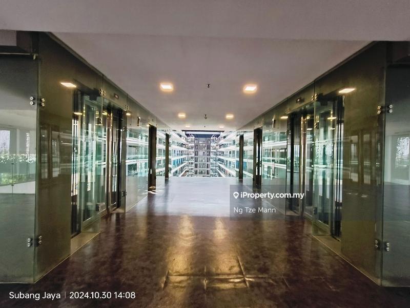 Pejabat untuk Dijual di One City, Subang Jaya oleh Ng Tze Mann - 6 servicing lifts (x2) - iProperty.com.my