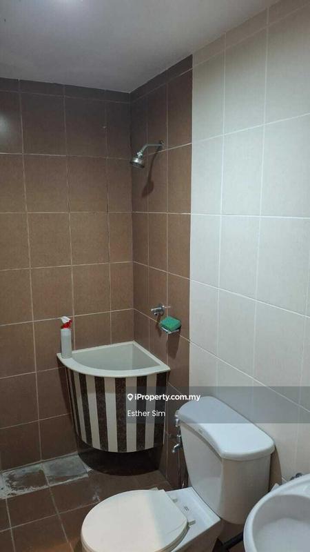 3.5-storey Terraced House for Sale in Raja Uda, Butterworth by Esther Sim - Bathroom - iProperty.com.my