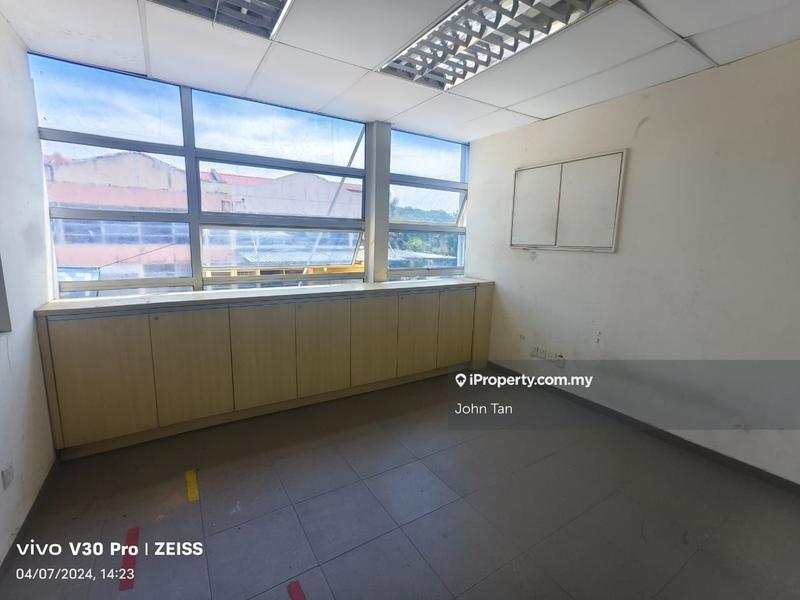 For Sale - (108x100|Cargo Lift|Renovated|Corner|Freehold) Kepong @ Sri Ehsan 2.5sty Factory