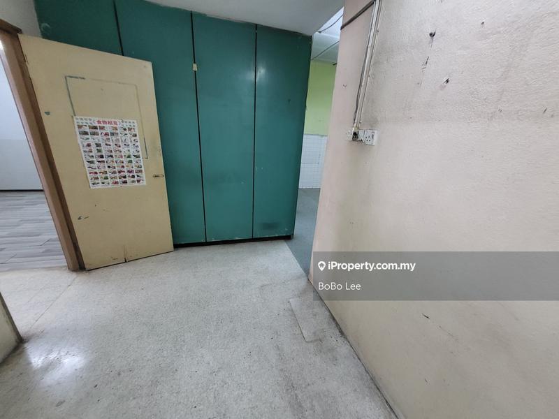 1-storey Terraced House for Sale in Taman Overseas Union (Taman Oug), Jalan Klang Lama (Old Klang Road) by BoBo Lee - iProperty.com.my