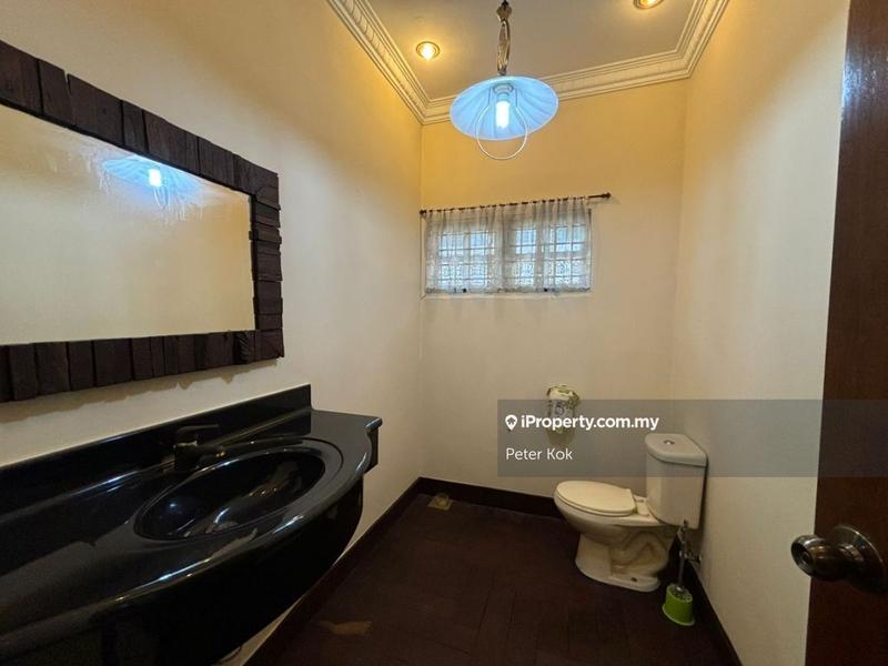 Bungalow House for Sale in smb5k, Petaling Jaya by Peter Kok - iProperty.com.my