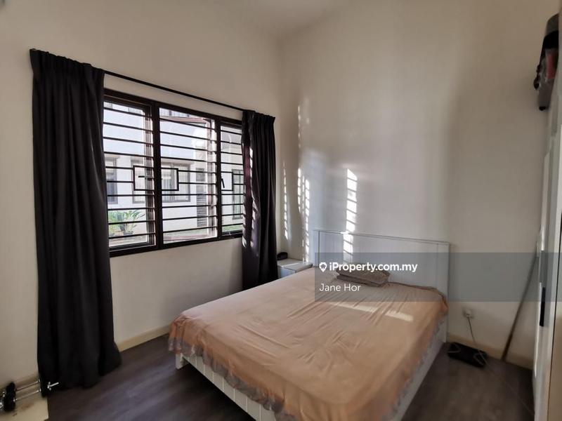 Townhouse for Sale in 16 Sierra, Puchong by Jane Hor - iProperty.com.my