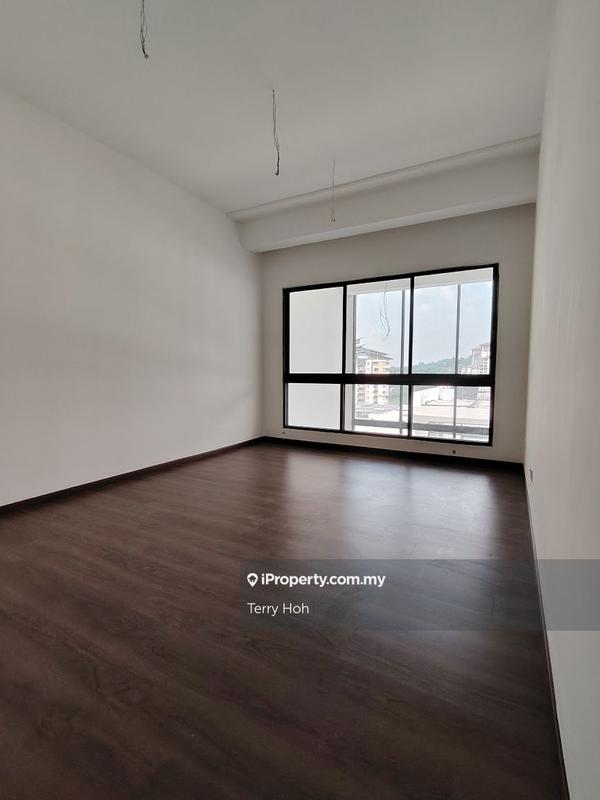 Rumah Berangkai 4 Tingkat untuk Dijual di Empire Residence @damansara perdana, Damansara Perdana oleh Terry Hoh - iProperty.com.my