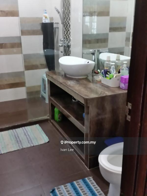Rumah Berkembar untuk Dijual di Kelana Jaya, Petaling Jaya oleh Ivan Lee - iProperty.com.my
