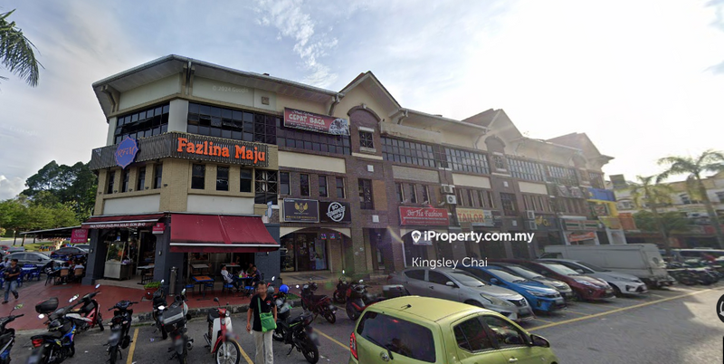 For Sale - 3 Storey Shop Kota Damansara, Jalan Pekaka 8, Renovated office