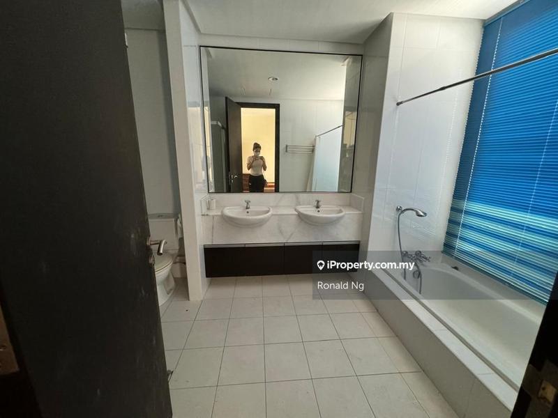 Rumah Berangkai 2.5 Tingkat untuk Dijual di Seri Tanjung Pinang, Tanjung Tokong oleh Ronald Ng - iProperty.com.my