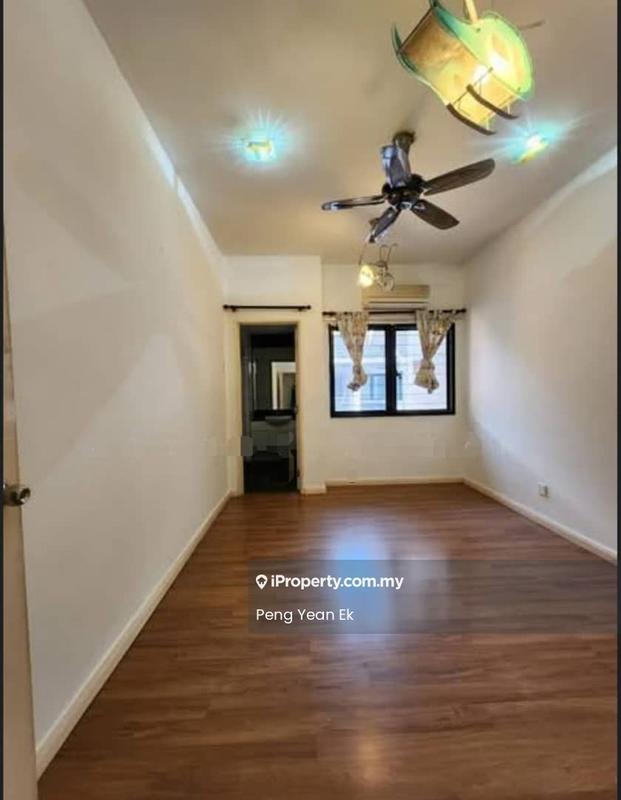 Rumah Teres 3-Tingkat untuk Dijual di Lake Fields, Sungai Besi oleh James Ek - Living Room - iProperty.com.my