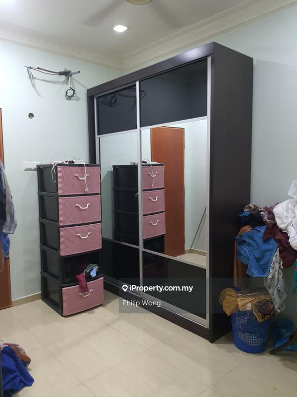 Rumah Berangkai 2 Tingkat untuk Dijual di Taman Equine, Seri Kembangan oleh Philip Wong - iProperty.com.my