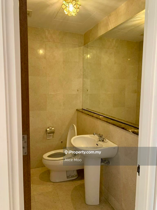 For Rent - Hampshire Park Condominium