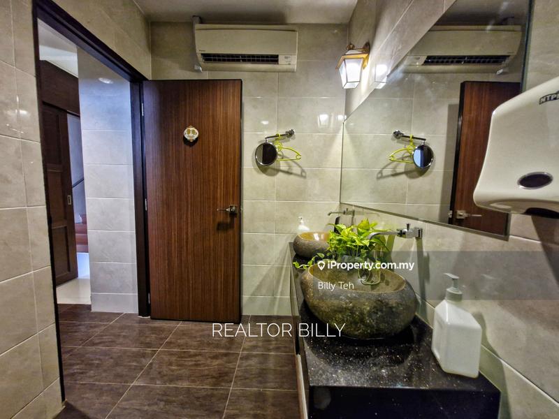 Rumah Berkembar untuk Dijual di Tanjung Bungah, Penang oleh Billy Teh - iProperty.com.my