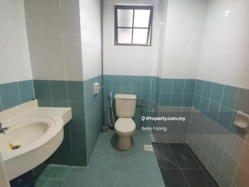 Kondominium untuk Disewa di Flora Green oleh Belle Foong - Bathroom - iProperty.com.my