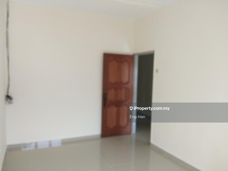 2-storey Terraced House for Sale in Taman Overseas Union (Taman Oug), Jalan Klang Lama (Old Klang Road) by Eng Han - iProperty.com.my