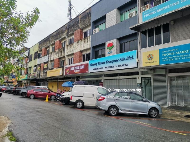 Shop untuk Dijual di Taman Sri Ampang, Ampang oleh Frankie Cheng - iProperty.com.my
