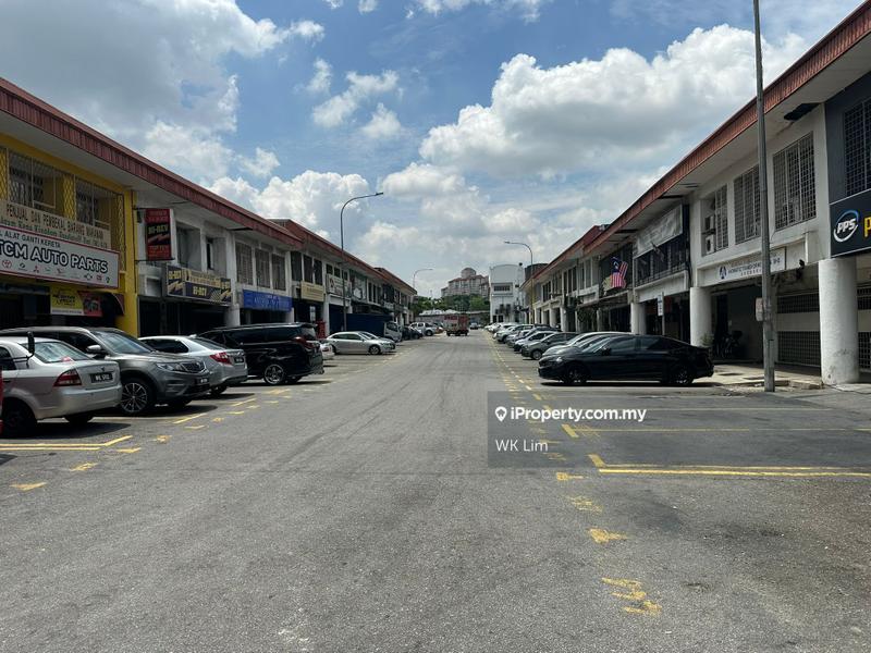For Sale - 30X100 3000SF Factory in Taman Sungai Besi, Kuchai Lama