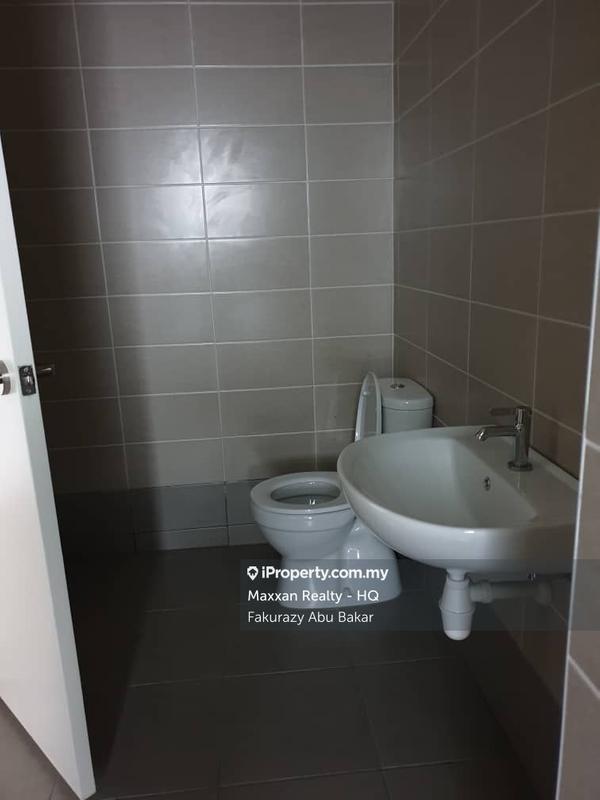 Townhouse for Sale in Ridgefield Residence, Kajang by Fakurazy Abu Bakar - iProperty.com.my