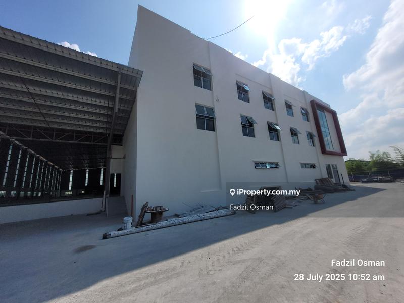Kilang Terpisah untuk Disewa di Bandar Sri Sendayan, Negeri Sembilan oleh Fadzil Osman - iProperty.com.my