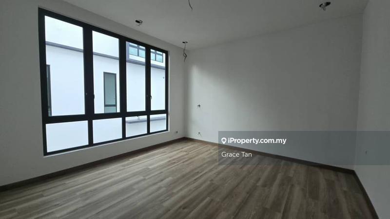 Bungalow House for Sale in Taman Equine, Seri Kembangan by Grace Tan - iProperty.com.my