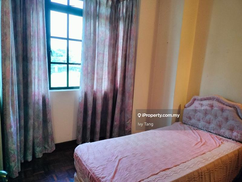 Condominium for Sale in The Club by Ivy Tang - iProperty.com.my